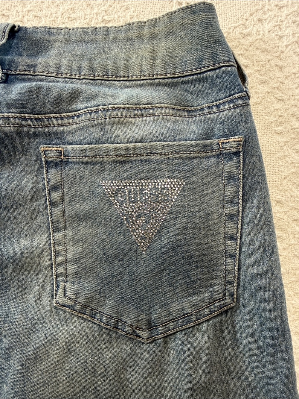 Y2K Bedazzled Guess Mid Rise Blue Skinny Jeans (26)